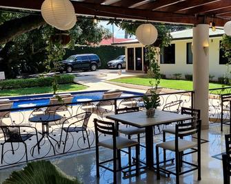 Hotel Mango - Alajuela - Edificio