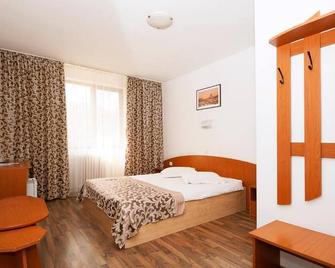 Hotel Ceramica - Yaş - Yatak Odası