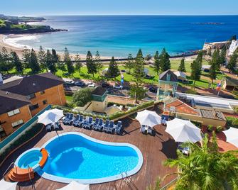Crowne Plaza Sydney Coogee Beach, An IHG Hotel - Sydney - Zwembad