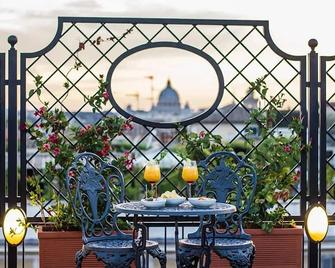 Colonna Palace Hotel - Roma - Pati