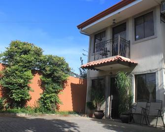 Hotel Santa Maria Inn - Alajuela - Edificio