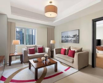 Marriott Executive Apartments City Center Doha - Doha - Living room