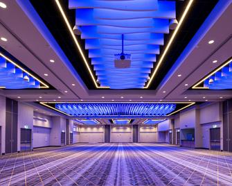 Holiday Inn Edmonton South - Evario Events - Edmonton - Lobby