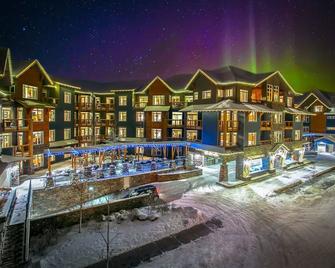 Blackstone Mountain Lodge By Clique - Canmore - Building