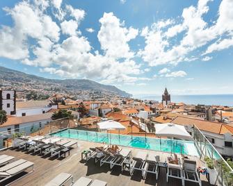 Castanheiro Boutique Hotel - Funchal - Pool