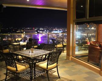 Central Park Tower Resort - Angeles City - Balcony