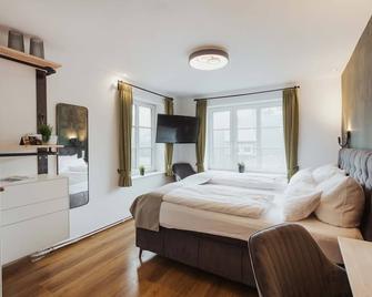 Hotel Butz - Scharbeutz - Schlafzimmer