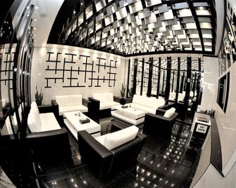 Beverly Hotel Beirut - Beirut - Lounge