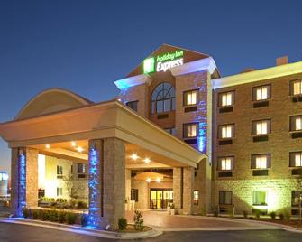 Holiday Inn Express & Suites Lubbock West - Lubbock - Building