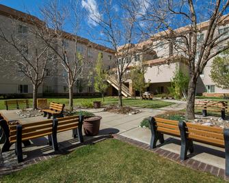 Homewood Suites by Hilton Denver West-Lakewood - Lakewood - Patio