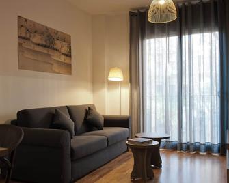 MH Apartments Gracia - Barcelona - Sala de estar