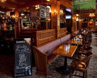 Hotel Senator - Saskatoon - Bar