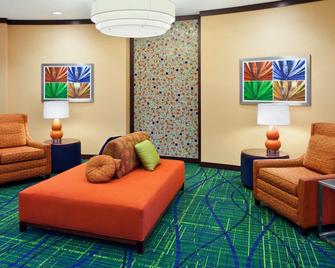 Fairfield Inn & Suites by Marriott Lewisburg - Lewisburg - Wohnzimmer