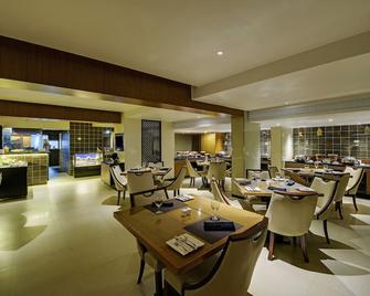 Ramee Guestline Hotel Juhu - Bombay - Restaurante