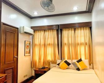Malate Pensionne - Manila - Soverom