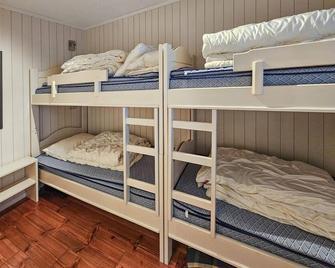 Lovely Apartment In Rjukan With Wifi - Rjukan - Sovrum