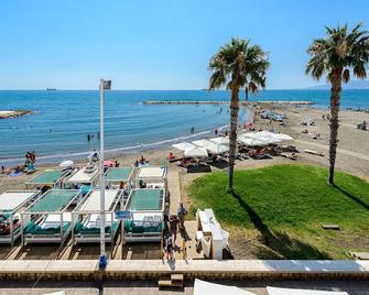 Hotel La Chancla - Málaga - Ranta