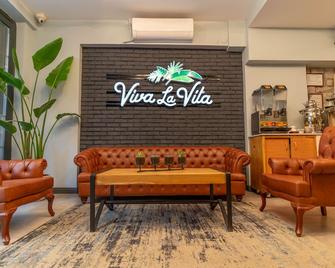 Viva La Vita Butik Otel - Izmir - Front desk