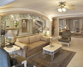 Hotel & Suites Quinta Magna - Guadalajara - Resepsjon