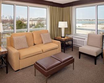 DoubleTree by Hilton Boston Bayside - Boston - Stue