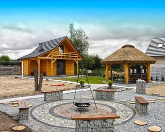 Attractive Holiday Home At Lubusz Near Lake - Bucze