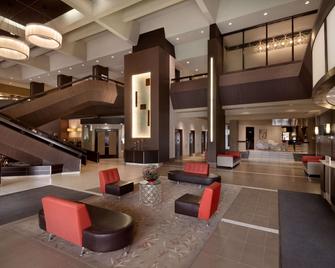 Ramada Plaza by Wyndham Regina Downtown - Regina - Lobby