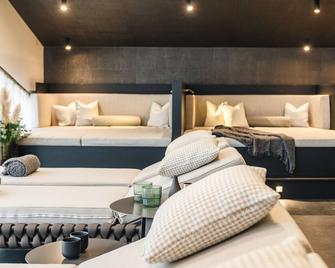 Arpuria L Hidden Luxury Mountain Home - Adults Friendly - Sankt Anton am Arlberg - Lounge