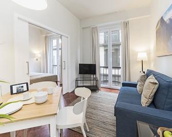 Downtown Funchal Apartments by An Island Apart - Funchal - Living room