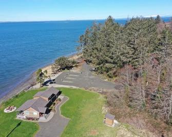 Peaceful Bayside Getaway - Aberdeen