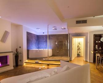 SuiteSistina for Brave Lovers - Rome - Living room