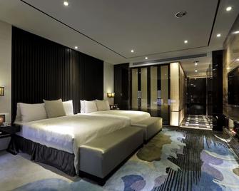 Puli Ease Hotel - Puli Township - Habitación