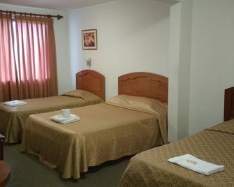 Hotel San Bartolo Inn - San Bartolo - Habitación