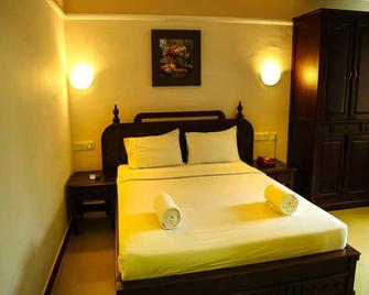 Krishna Regency - Guruvayoor - Bedroom