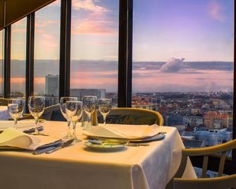 Hotel Black Tulip - Porto Gaia - Vila Nova de Gaia - Restaurant