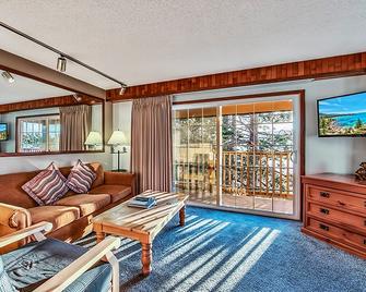 The Tahoe Beach & Ski Club Owners Association - South Lake Tahoe - Living room