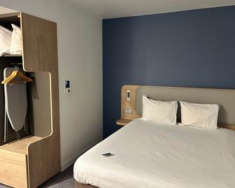 B&B HOTEL Le Havre Centre - ルアーヴル - 寝室